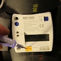 Der Batteriewechsel an einem Waermemengenzaehler_kudo_g_20 in Bildern_Siegelschraube